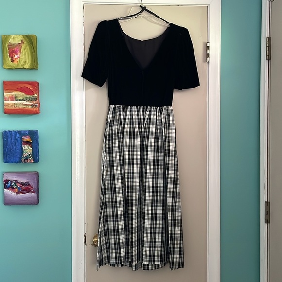 Vintage 80’s Lanz Originals Velvet and Plaid Taffeta Dress - Size 8 - Picture 2 of 6